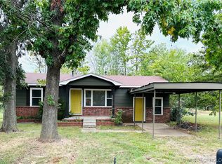 221 E Commercial St, Inola, OK 74036