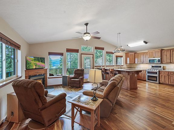 5th image of 11808 N West Newman Lake Dr