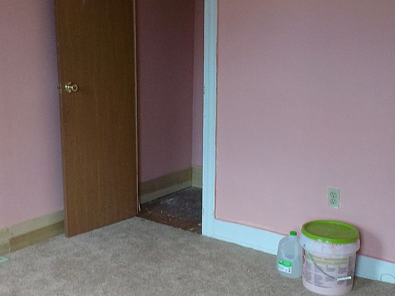 Bedroom facing Union st pic #2