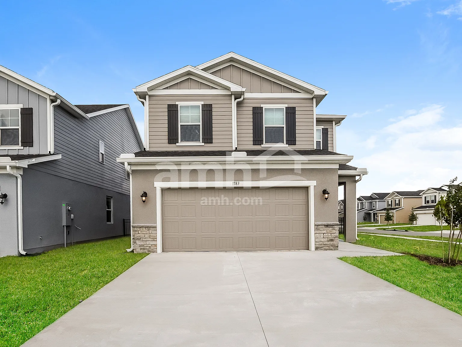 4 bed, 2.5 bath, 1977 sqft, $2,465 — Photo 1
