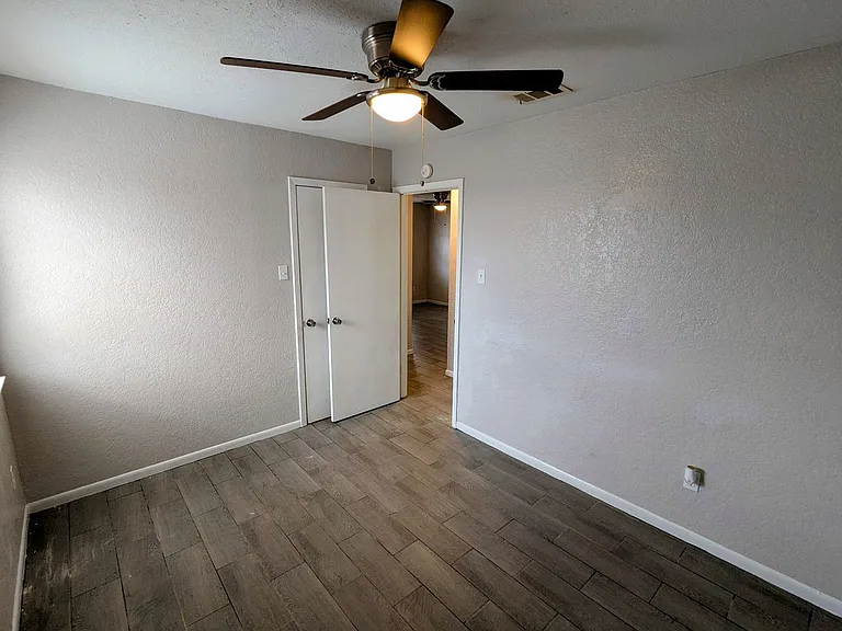 201 W Anderson Ave — Photo 8