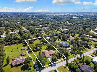 7267 Castle Dr, Sarasota, FL 34240