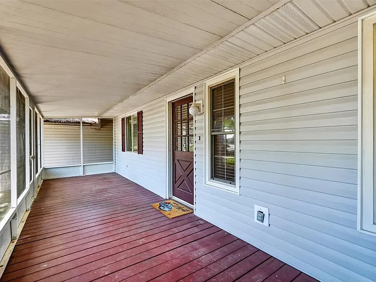 12 Dawson Dr — Photo 5