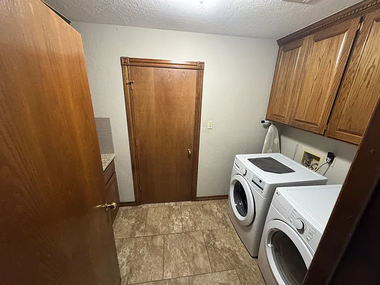 806 NW Seaton Pl — Photo 12
