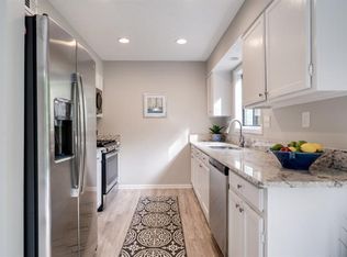 1302 Parkaire Xing, Marietta, GA 30068