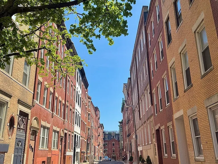 38 Sheafe St #3 — Photo 6