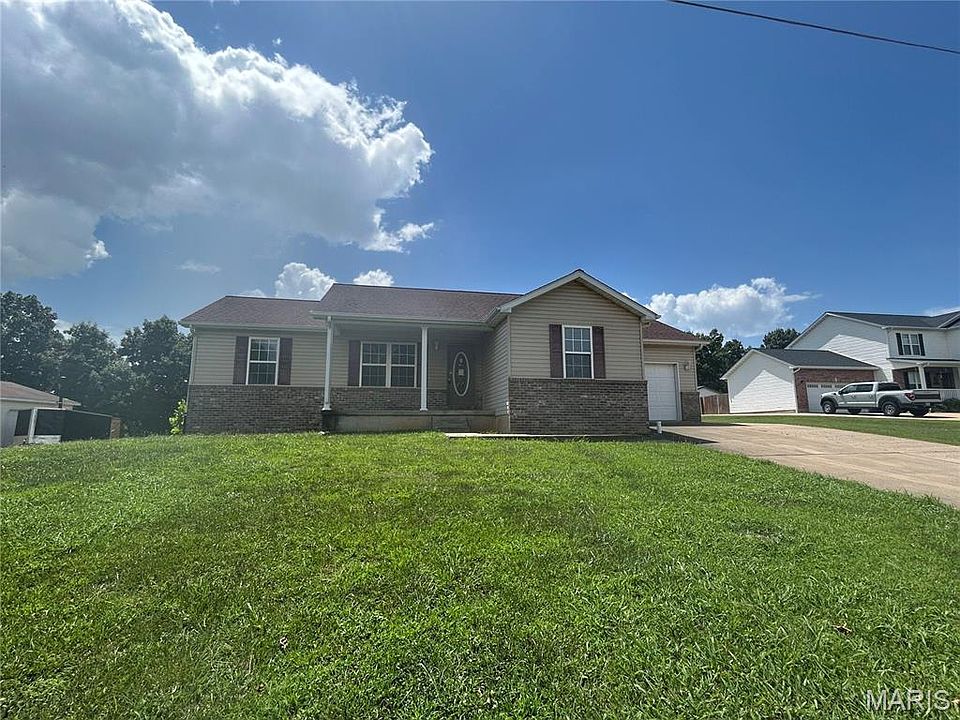1st image of 1149 Riverwoods Dr