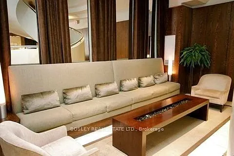 2 bed, $4,200 — Photo 4