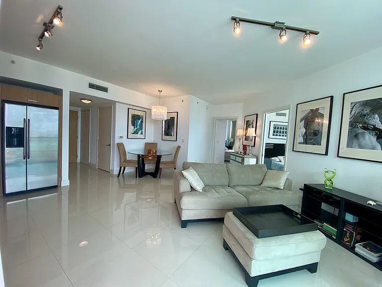 350 S Miami Ave #3813 — Photo 12
