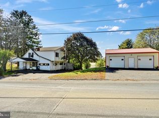 36 SW Lawn Rd, Minersville, PA 17901