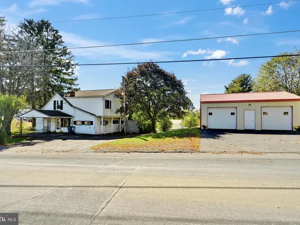 36 SW Lawn Rd, Minersville, PA 17901