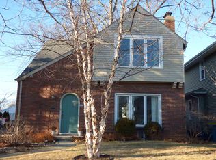 1010 W Mishawaka Ave, Mishawaka, IN 46545