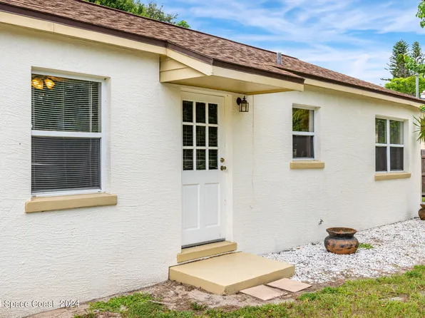 1377 Lenora Dr, Merritt Island, FL 32952