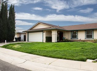 9324 Appalachian Dr, Sacramento, CA 95827