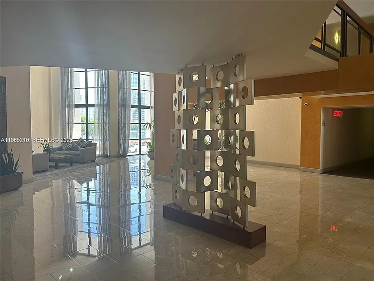 400 Leslie Dr #308 — Photo 20