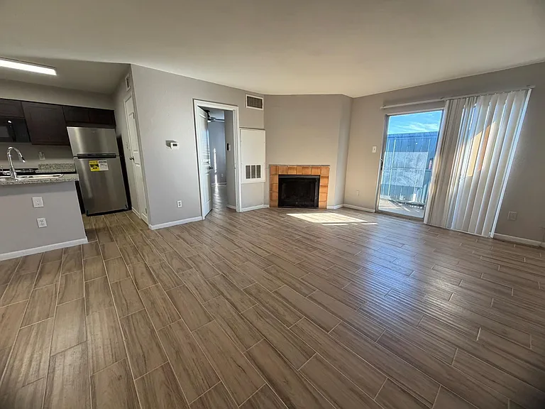 10001 W Park Dr #79 — Photo 1