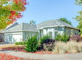 2759 Holiday Ln, Newberg, OR 97132