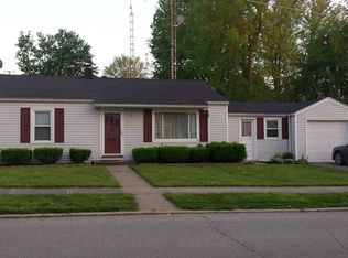 6 E Sycamore St, Liberty, IN 47353
