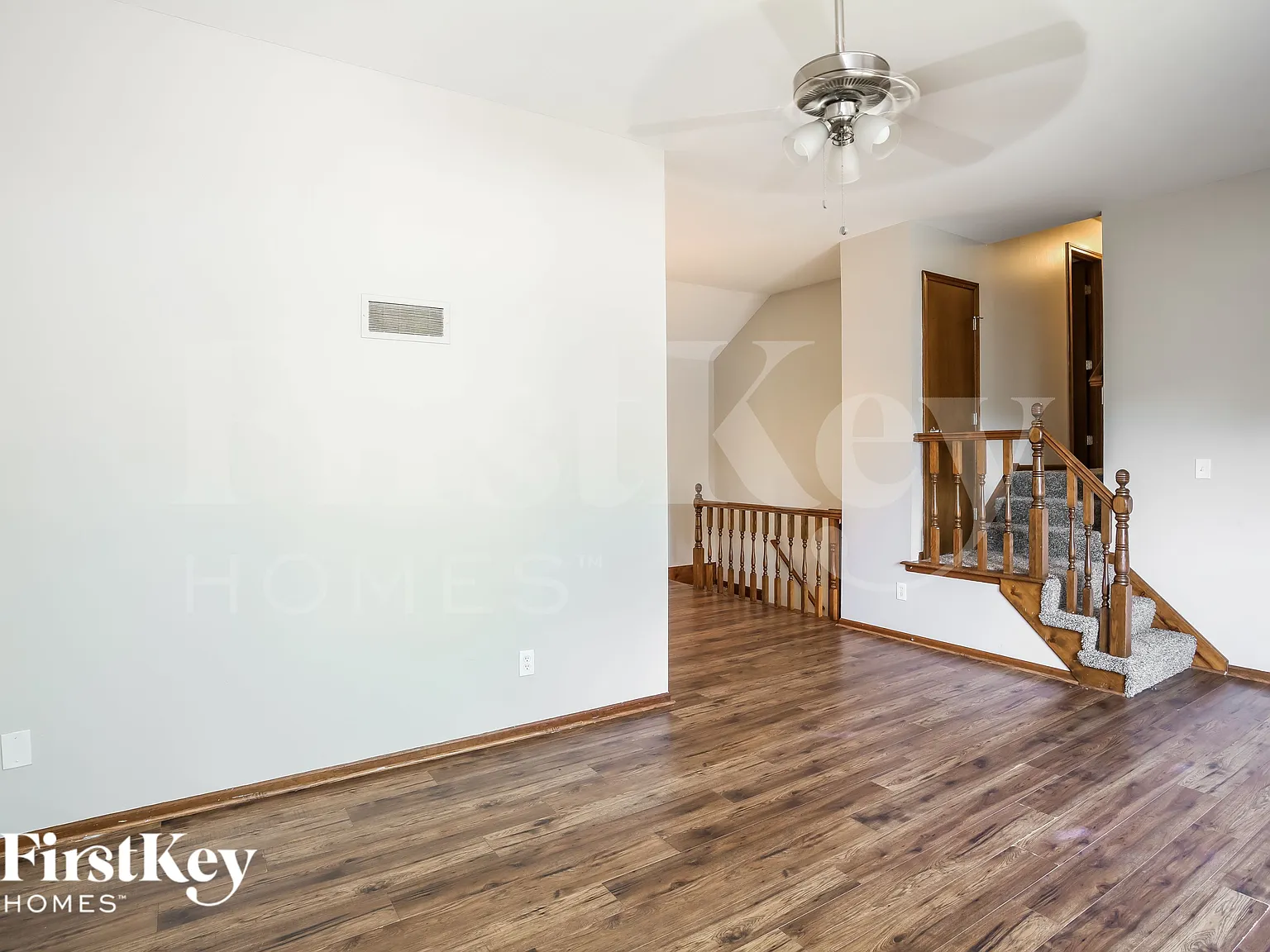 3 bed, 2.0 bath, 1288 sqft, $1,995 — Photo 2
