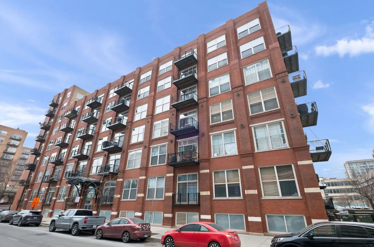 420 S Clinton St APT 110-A photo 1