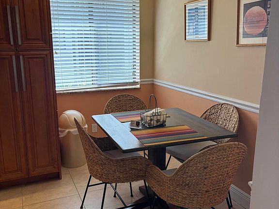 4th image of 60 Pelican Pointe Drive #1020