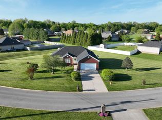 140 Shadowood Trl, Hopkinsville, KY 42240