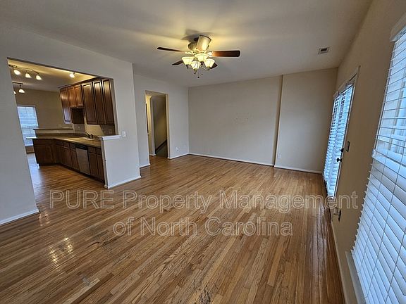 2nd image of 9805 Mallard Glen Dr