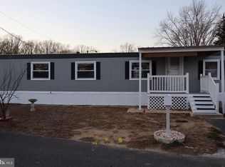 215 Delaware Ave, Williamstown, NJ 08094