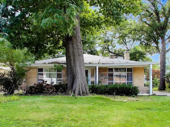 3905 Sugar Loaf Ln, Skokie, IL 60076