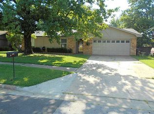 8704 S 32nd Ter, Fort Smith, AR 72908