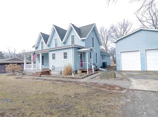 412 E Locust St, Tolono, IL 61880