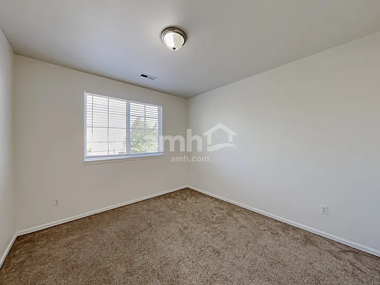 1182 S Fultondale Cir — Photo 14