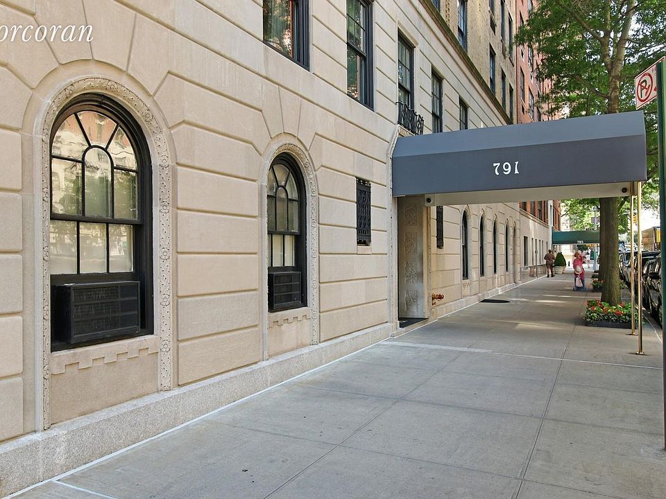1st image of 791 Park Ave APT 1B