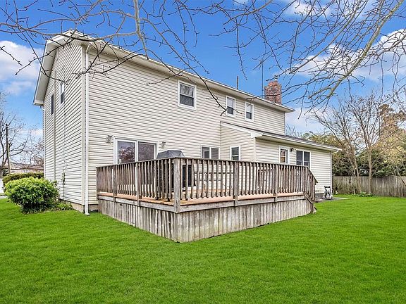 3rd image of 12 Nearwater Ave