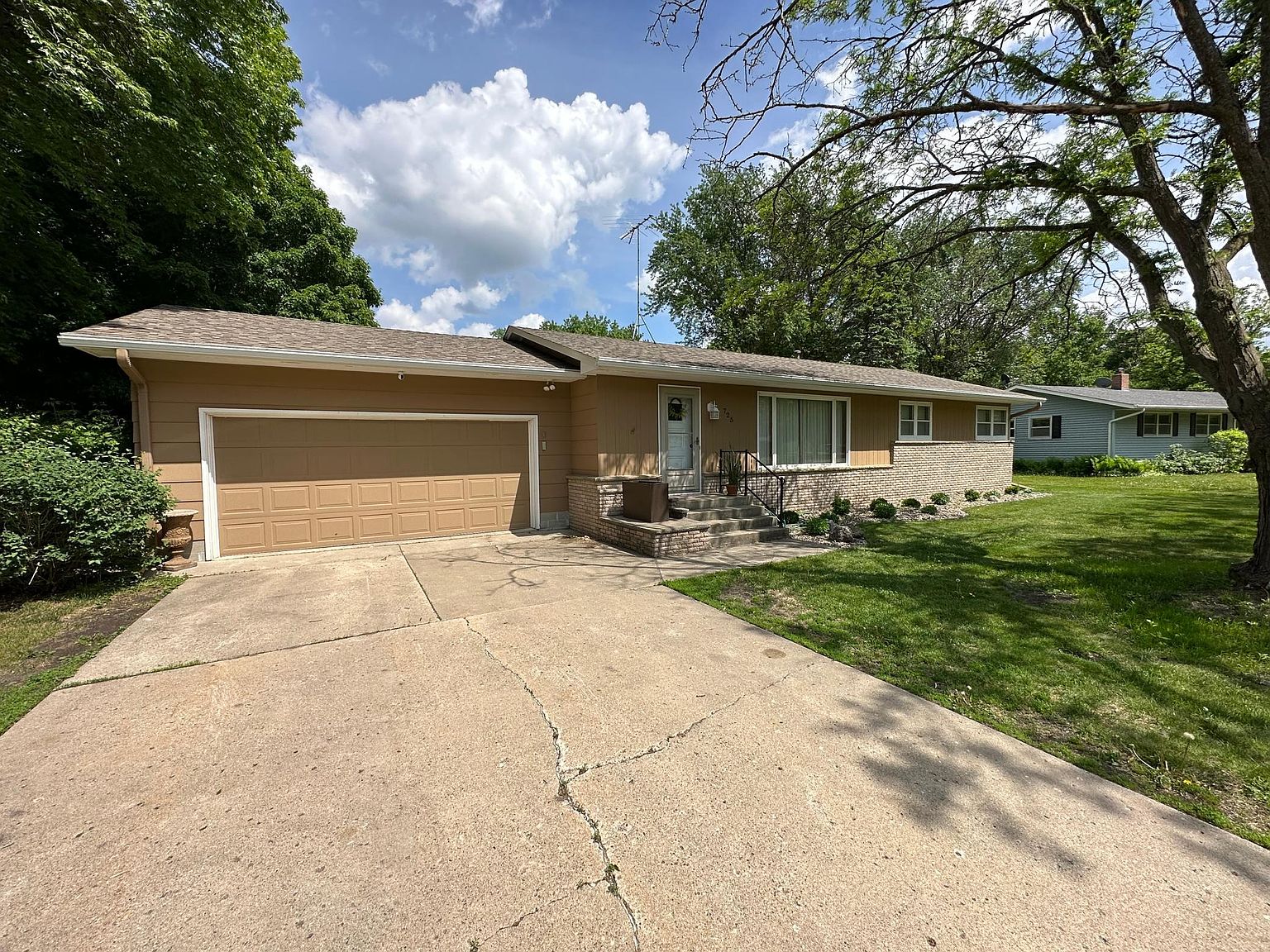 725 Lee Ave SE, Cokato, MN 55321 Zillow