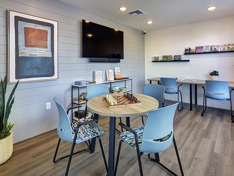 5257 Mount Etna Dr — Photo 4