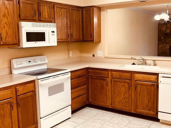 2nd image of 11048 Wandering Oaks Dr
