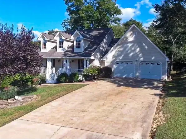 2607 Chimney Lake Cir, Soddy Daisy, TN 37379