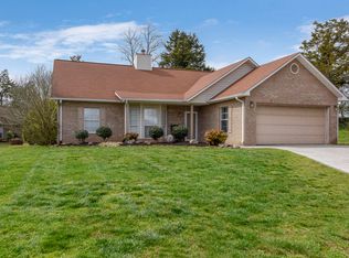 1407 Lizvista Ct, Maryville, TN 37803