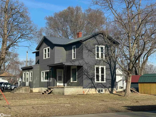 906 1st Ave N, Northwood, IA 50459