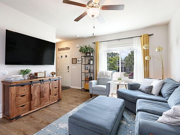 4th image of 4630 E Valdez Dr