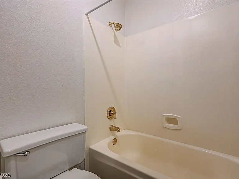 900 Royal Plum Ln — Photo 29