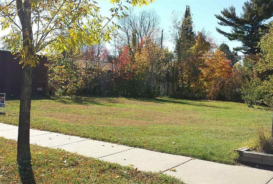 2nd image of 222 N 3rd Ave