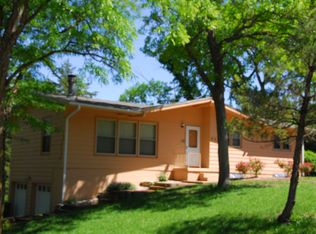 442 Shelle Rd, Manhattan, KS 66502