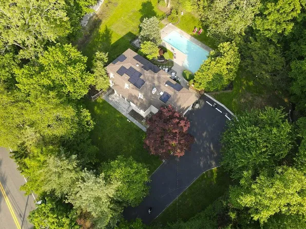 200 Hillside Ave, Cresskill, NJ 07626