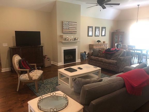 2nd image of 113 Brookside Dr