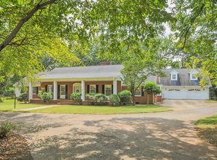 92 E Main St, Inman, SC 29349
