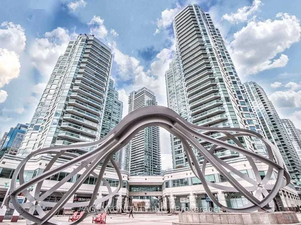 10 Queens Quay W #1902, Toronto, ON M5J 2R9