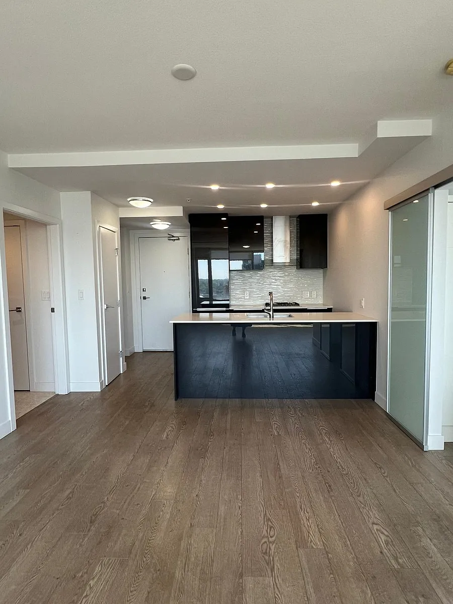 Building Photo - 1283 Howe St #3004