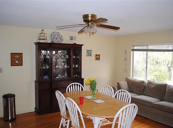 4th image of 3861 58th St